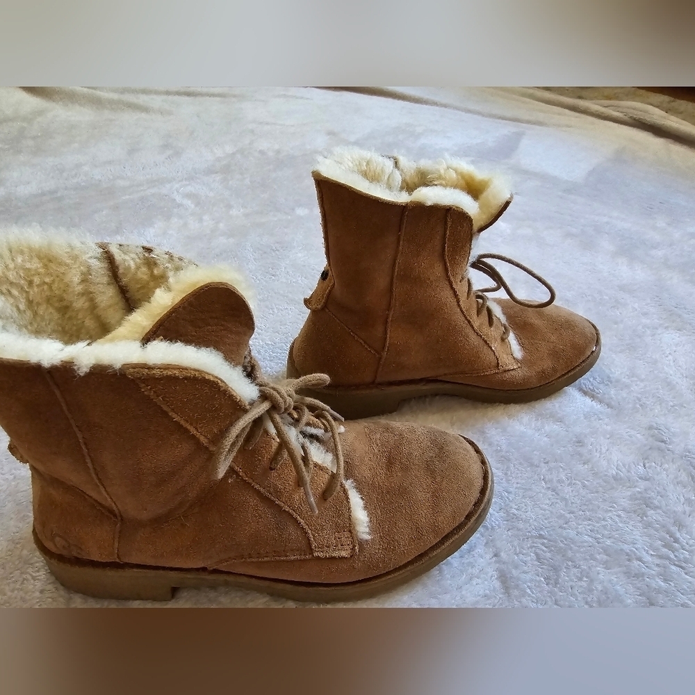 Ugg Quincy Boot Chestnut - Picture 4 of 14